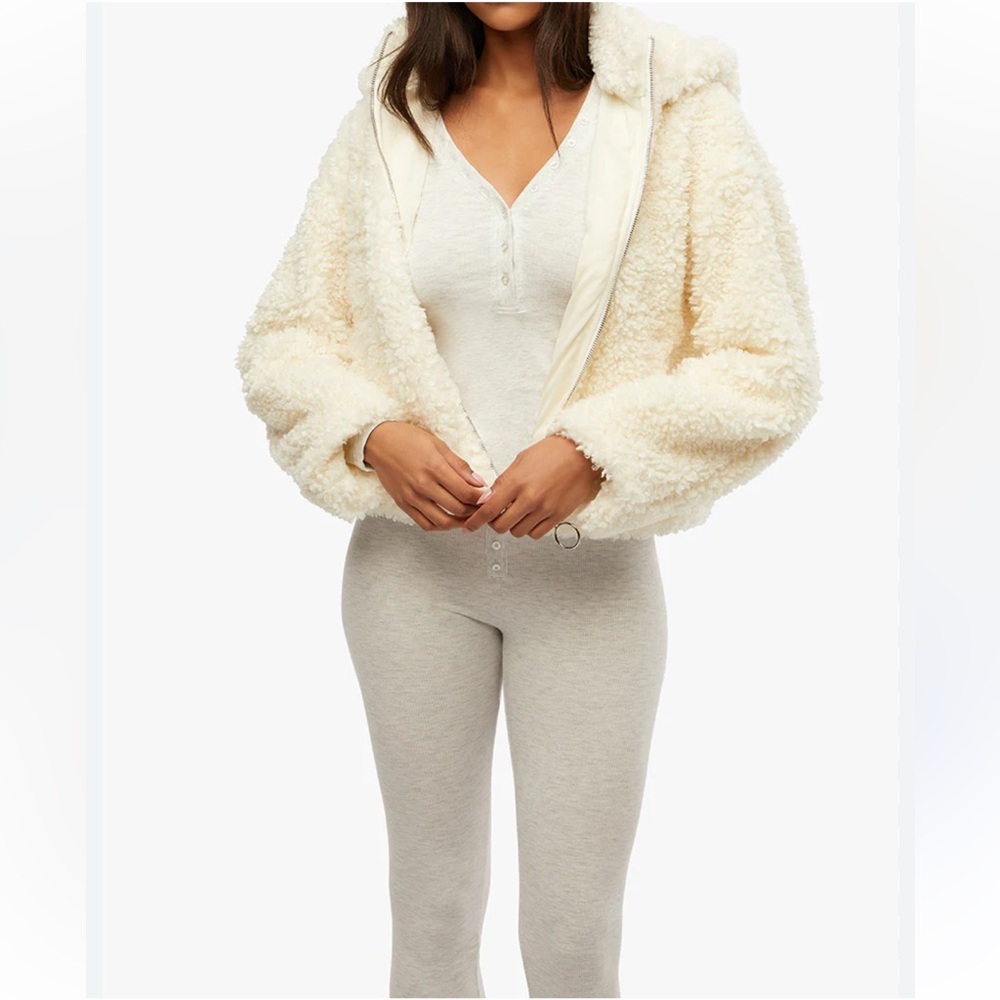 WEWOREWHAT Curly Fleece Sherpa Jacket XS. Ivory w/collar,pockets,hood Like new!